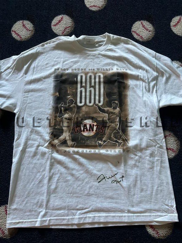 Mays/Bond 660th Home Run T-shirt signed by Willie Mays - Image 2